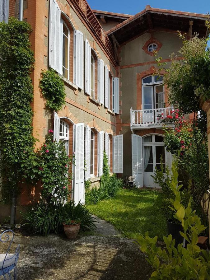 B&B Le Domaine Des Marcoujans Saint-Elix-le-Chateau 外观 照片